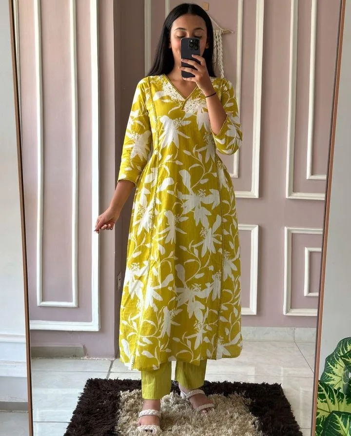 Women's Pure Cotton Floral Printed Kurti with Pant | Handwork Designer Ethnic Wear